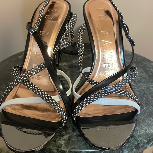 Ted Baker London Theanaa Sandals - Picture 1 of 6